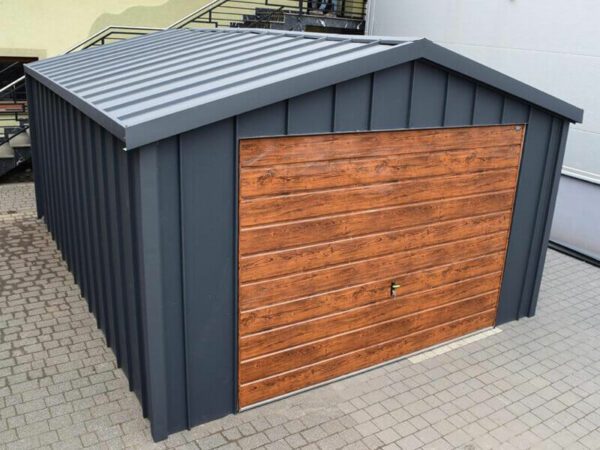 Guenstige Fertiggarage aus Polen tiny